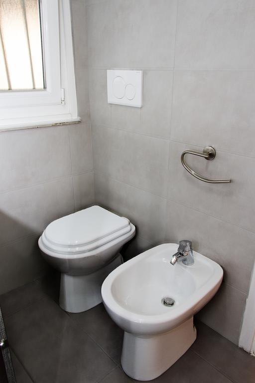 Apartment Via Sant'Alessandro بيرغامو الغرفة الصورة