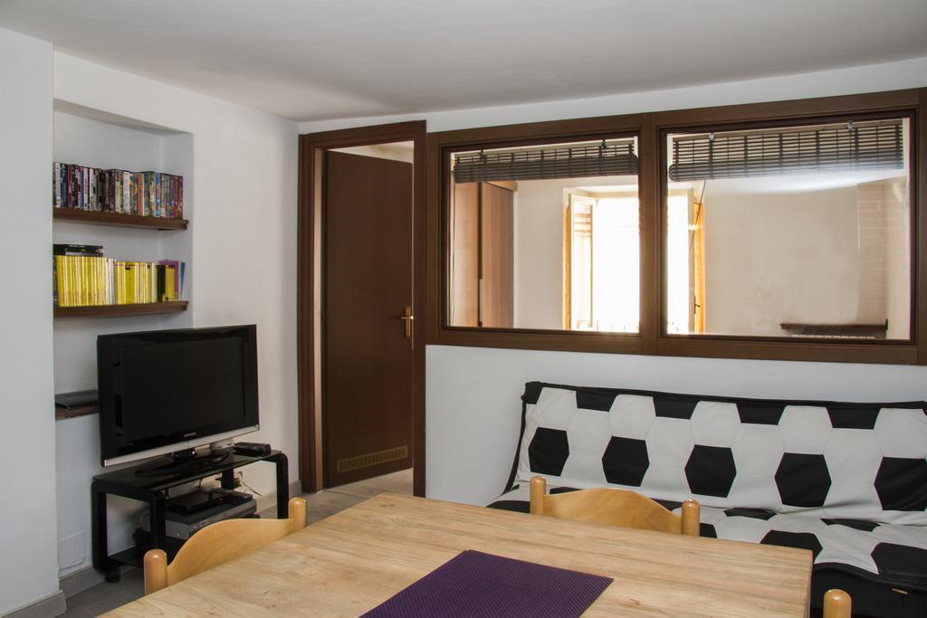 Apartment Via Sant'Alessandro بيرغامو الغرفة الصورة