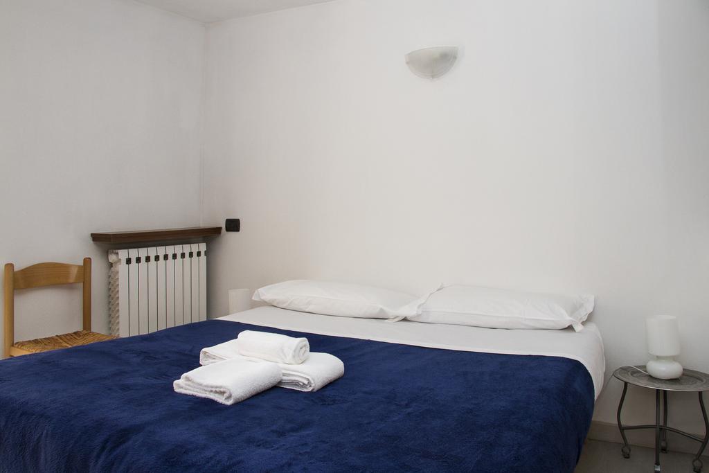 Apartment Via Sant'Alessandro بيرغامو الغرفة الصورة