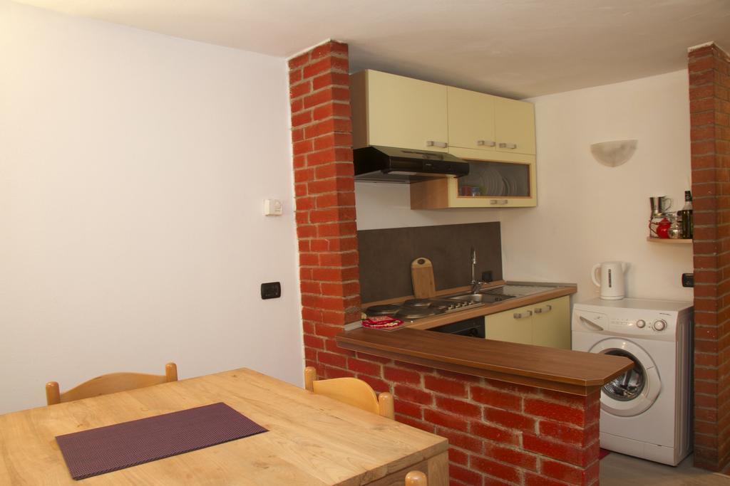 Apartment Via Sant'Alessandro بيرغامو الغرفة الصورة